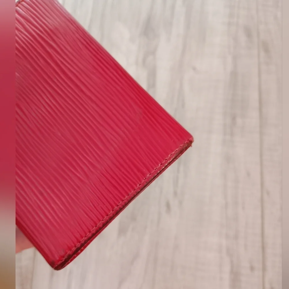 Louis Vuitton Womens Red Epi Leather Coin Purse Holder Envelope Wallet